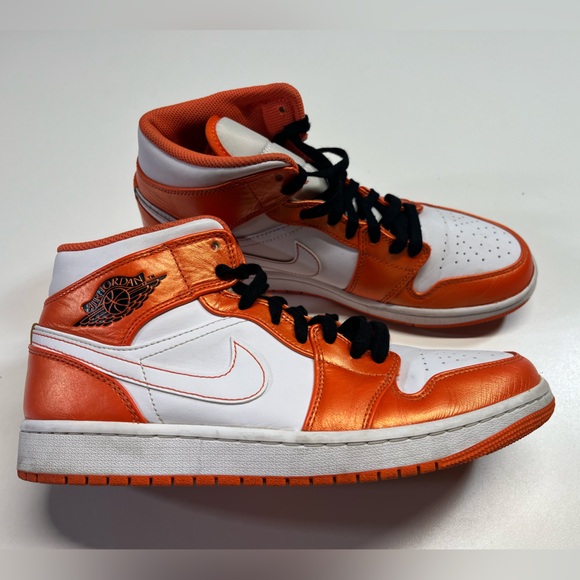 Jordan Air Mid SE GS “ Electro Orange “ Men's Size Great